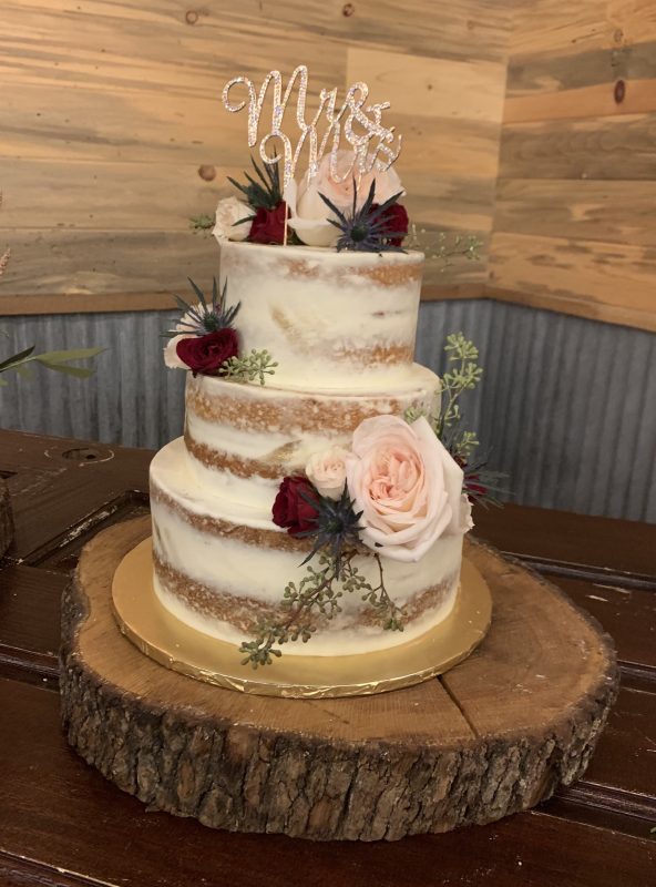 Naked wedding cake at Silver Spur Resort
